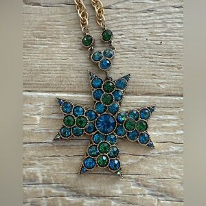Signed Lisner Maltese Cross Necklace Color-changing Bermuda Blue Rhinestones